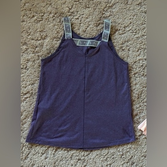 Girls’ Nike Athletic Tank Top, M (10-12). - Picture 2 of 5